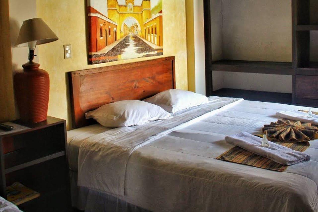 Hotel Y Galeria Uxlabil 危地马拉安地瓜 外观 照片