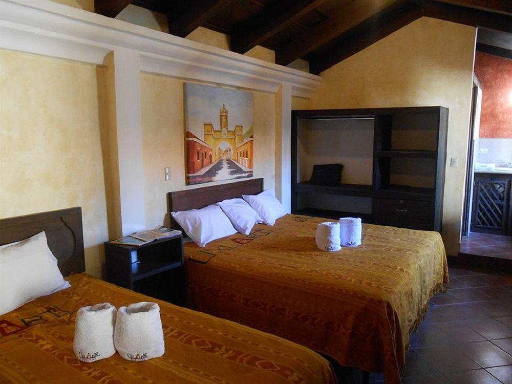 Hotel Y Galeria Uxlabil 危地马拉安地瓜 外观 照片
