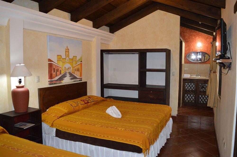 Hotel Y Galeria Uxlabil 危地马拉安地瓜 外观 照片