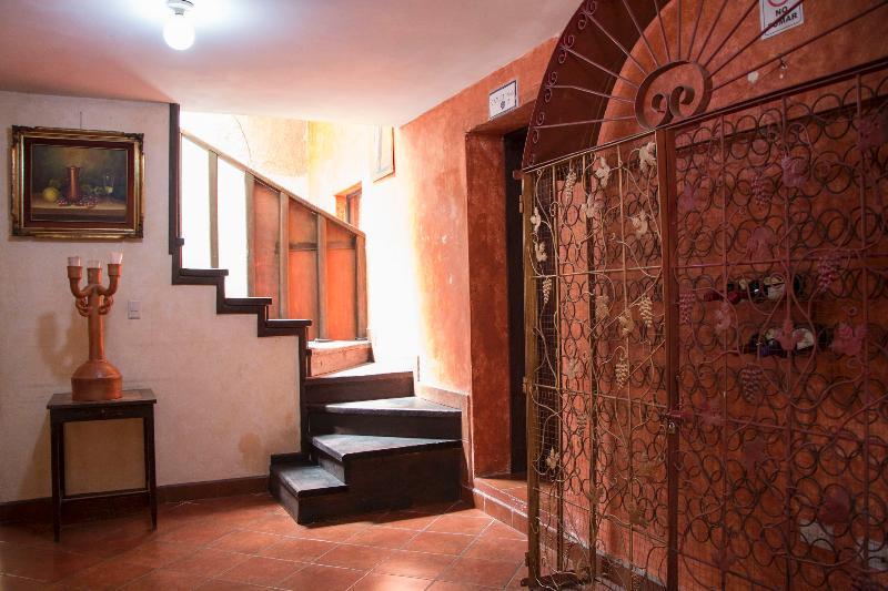 Hotel Y Galeria Uxlabil 危地马拉安地瓜 外观 照片