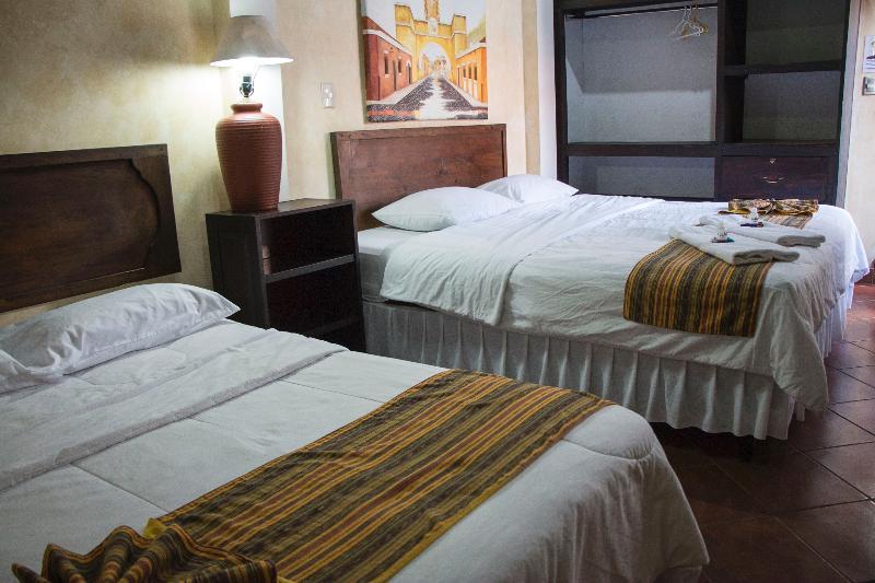 Hotel Y Galeria Uxlabil 危地马拉安地瓜 外观 照片