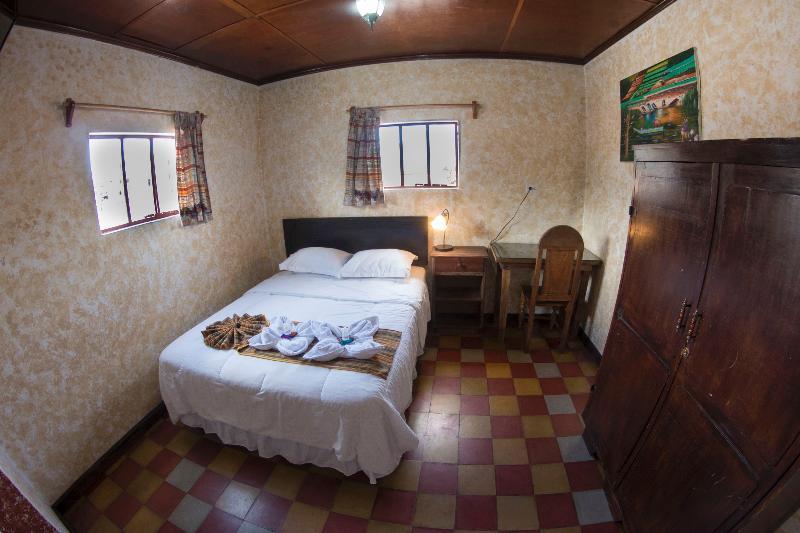 Hotel Y Galeria Uxlabil 危地马拉安地瓜 外观 照片